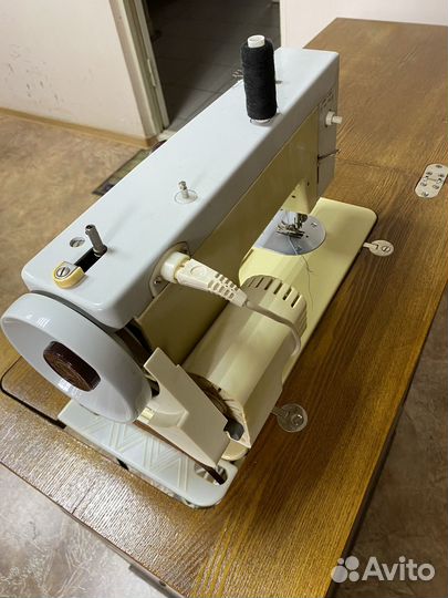 Швейная машина чайка 134-22-1 класс