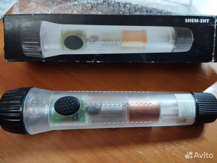 Фонарь заряжаемый встряхиванием