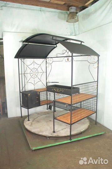Беседка с мангалом
