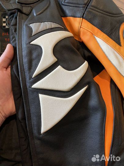 Мотокуртка кожаная