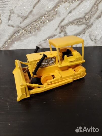 Модель игрушка бульдозер Komatsu Tomica Handy
