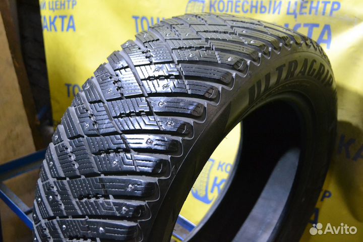Goodyear Ultragrip Ice Arctic 235/55 R17