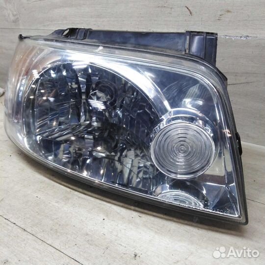 Фара передняя правая Hyundai matrix