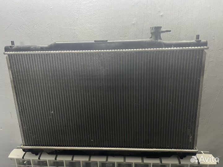 Радиатор охлаждения хонад cr-v 2008 год