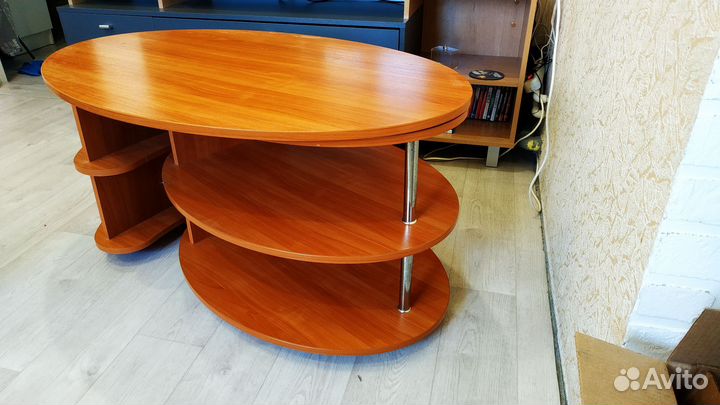 Журнальный столик на колесах трансформер