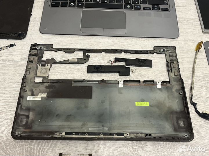 В разбор Samsung NP535U3C