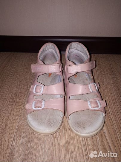 Босоножки для девочки