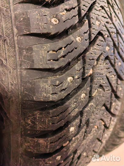 Nokian Tyres Hakkapeliitta 8 SUV 225/65 R32