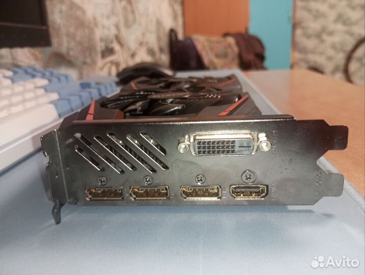 Видеокарта RX 580 gigabyte 8 GB