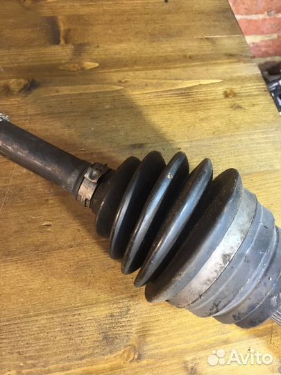 Привод передний правый Bmw X5 E70 N52B30 AF 2008