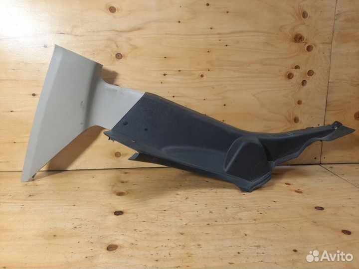 Обшивка салона задняя левая Mazda Axela BL5FP zyve