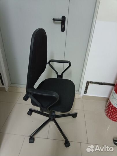 Компьютерное кресло