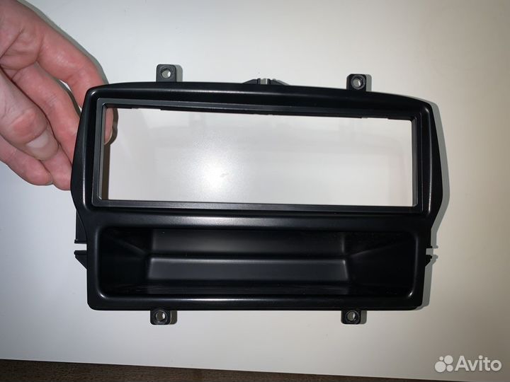 Рамка для магнитолы Лада Веста