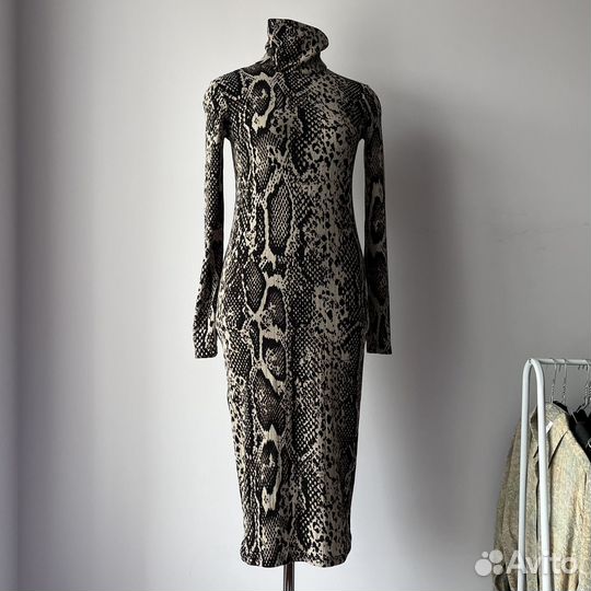 Платье Zara Trafaluc