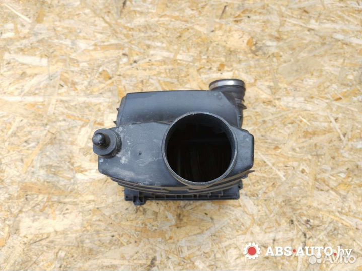 Корпус воздушного фильтра Peugeot 206 1