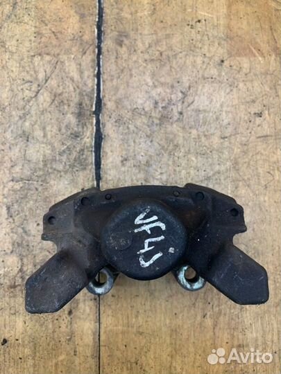 Суппорт задний левый Opel Omega B