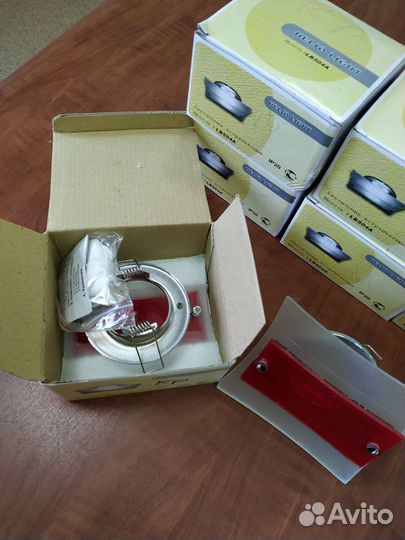 Светильник потолочный встраиваемый