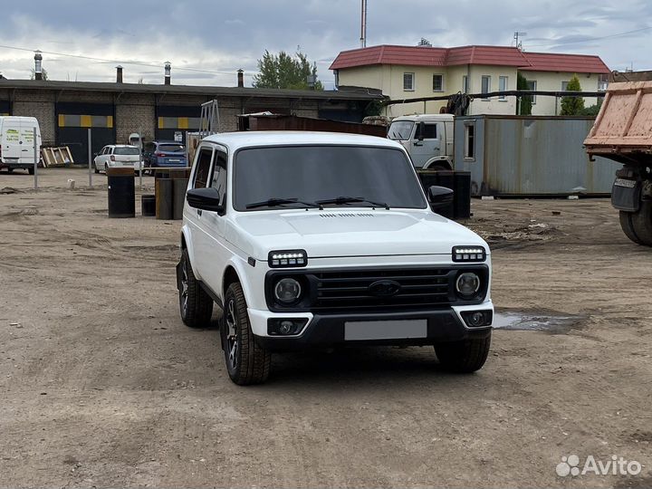 LADA 4x4 (Нива) 1.7 МТ, 2017, 26 000 км