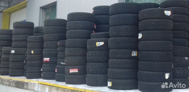 Pirelli Ice Zero 275/50 R20