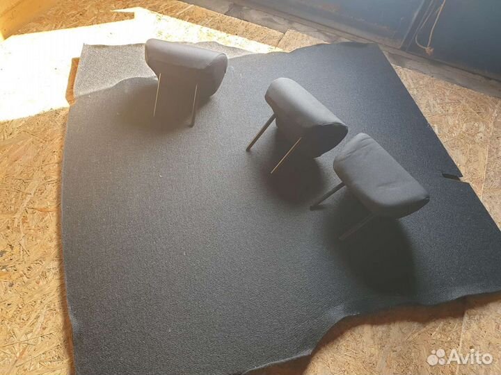 Подголовник