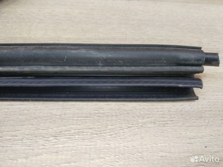 Уплотнитель багажника Ford Kuga 1 CBV ufda 2.0L