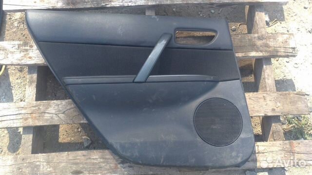 Обшивка двери задняя левая Mazda 6 лифтбек 2.0