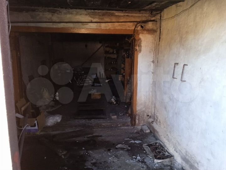 Гараж, > 30 м²