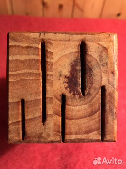 Деревянная подставка под ножи