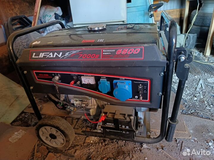 Бензиновый генератор lifan 7000E (6GF-4)