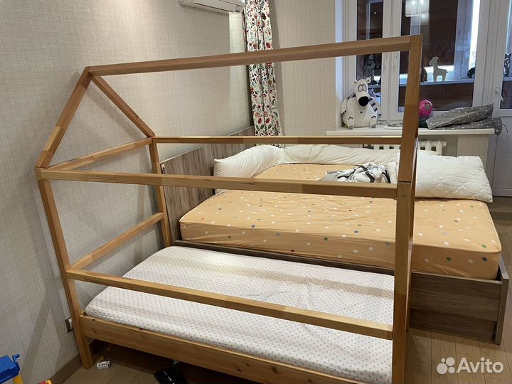 Детская кровать домик