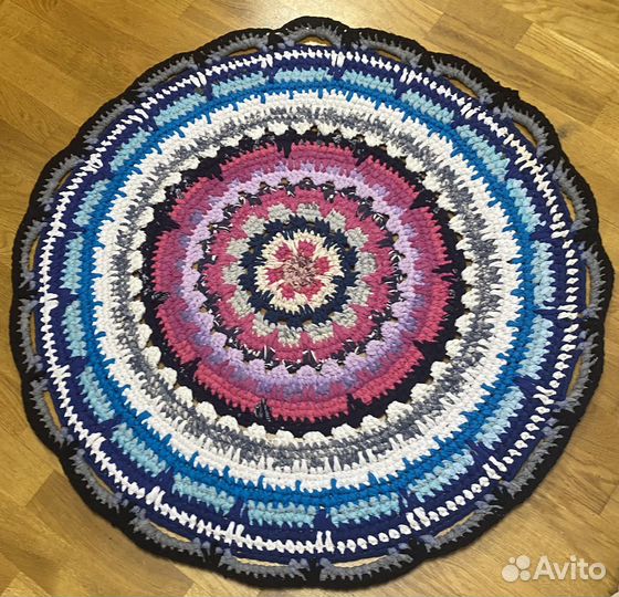 Коврик ручной работы