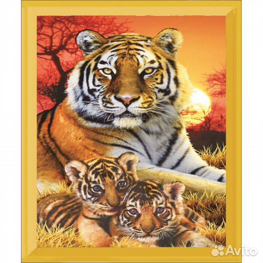 Алмазная мозаика 21x25 Два тигрёнка с мамой в луча