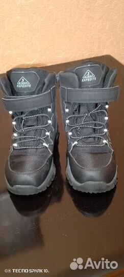Ботинки зимние для мальчика новые 35 размера