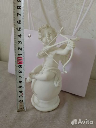 Ангел из гипса. Фигурка статуэтка