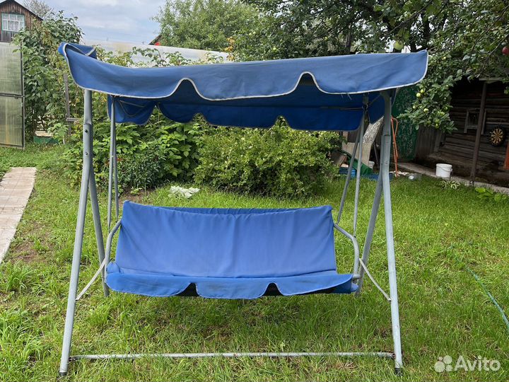 Качели садовые б/у