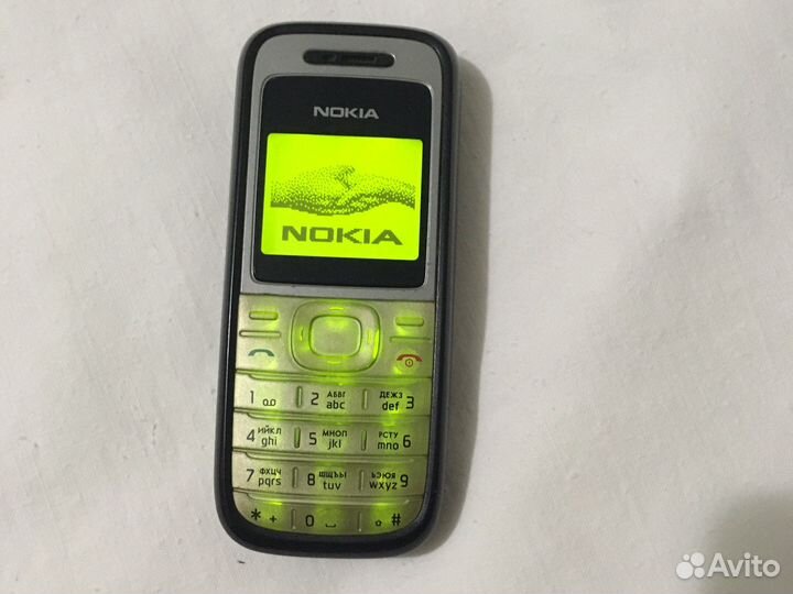 Телефон nokia 1200