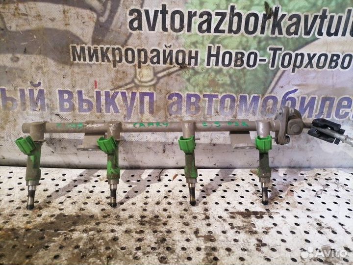 Рейка топливная (рампа) Toyota Camry