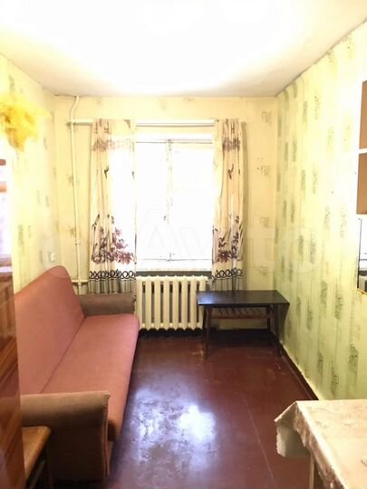 Комната 14 м² в 5-к., 1/5 эт.