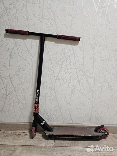 Трюковой самокат hipe