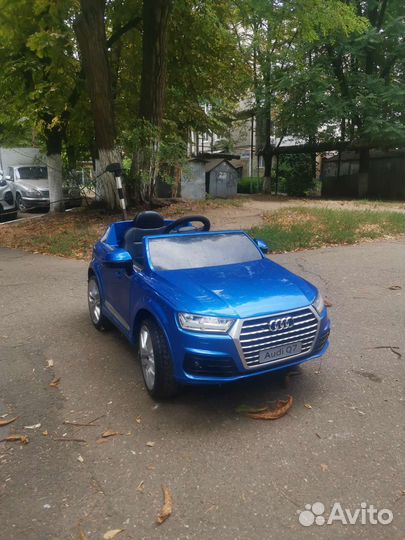 Детский электромобиль