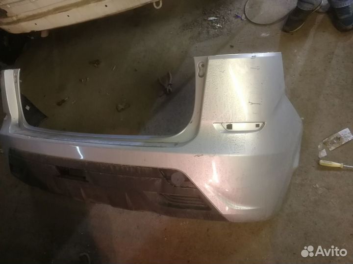 Продам задний бампер лада икс рей