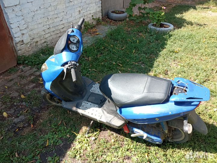 Скутер stels tactic 50