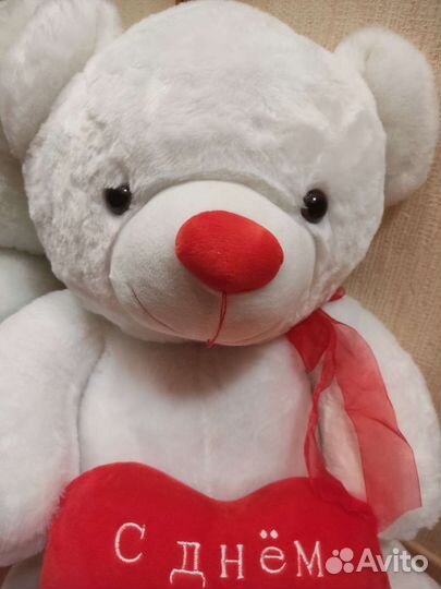 Большой Плюшевый медведь