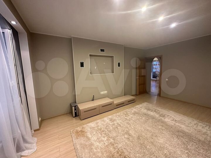 2-к. квартира, 67,5 м², 10/11 эт.