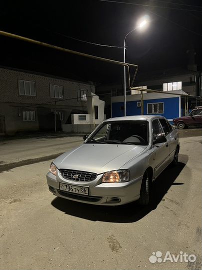 Сиденья на accent
