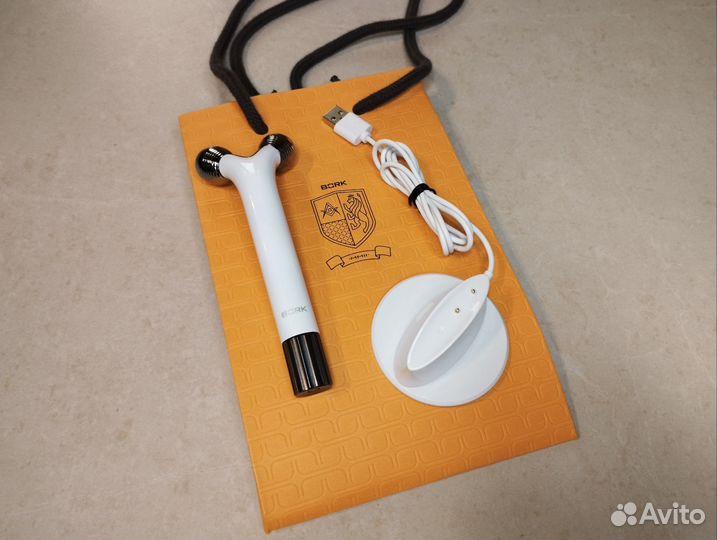 Массажер для лица bork d690 косметический ролик