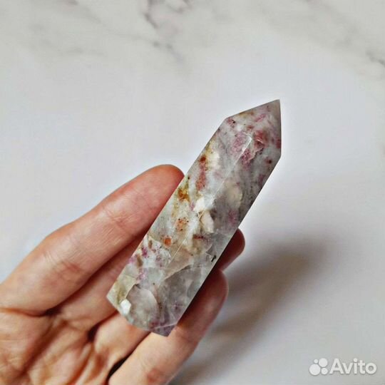 Розовый турмалин (рубеллит) в породе, кристалл