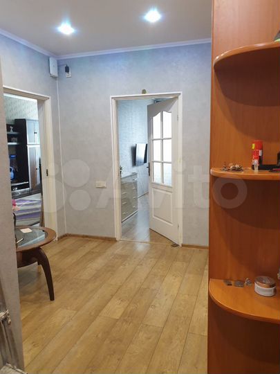 2-к. квартира, 65 м², 2/2 эт.