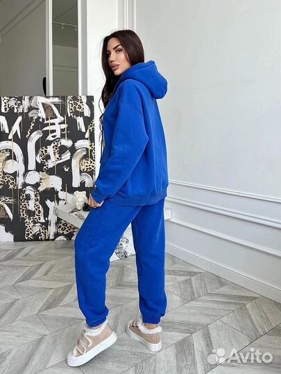 Спортивный костюм в корейском стиле