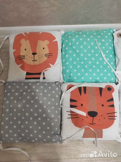 Бортики в кроватку 12 штук